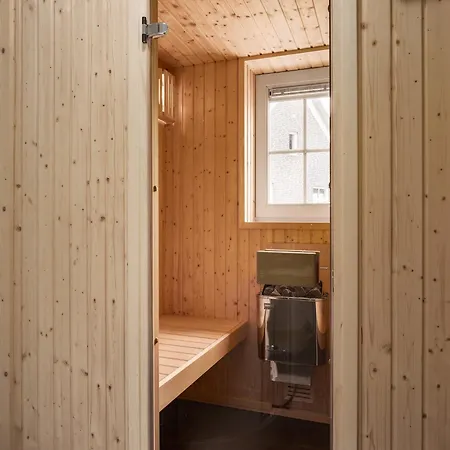 Thatched With Sauna In Villa *