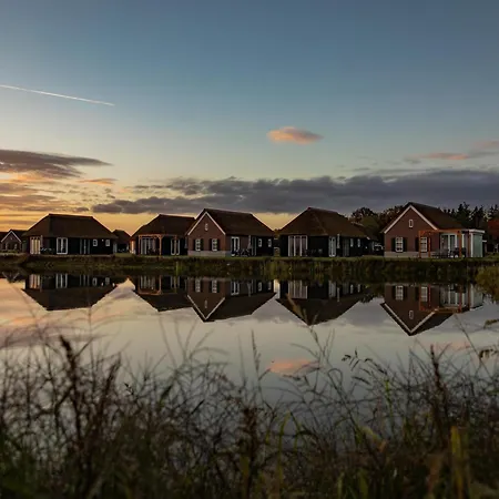Villa Thatched With Sauna In